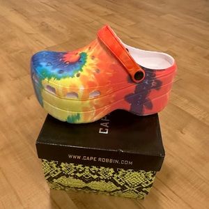 Platform Tie-Dye Crocs